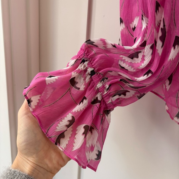 Diane Von Furstenberg Fuchsia Patterned 100% Silk Blouse M - Picture 5 of 7